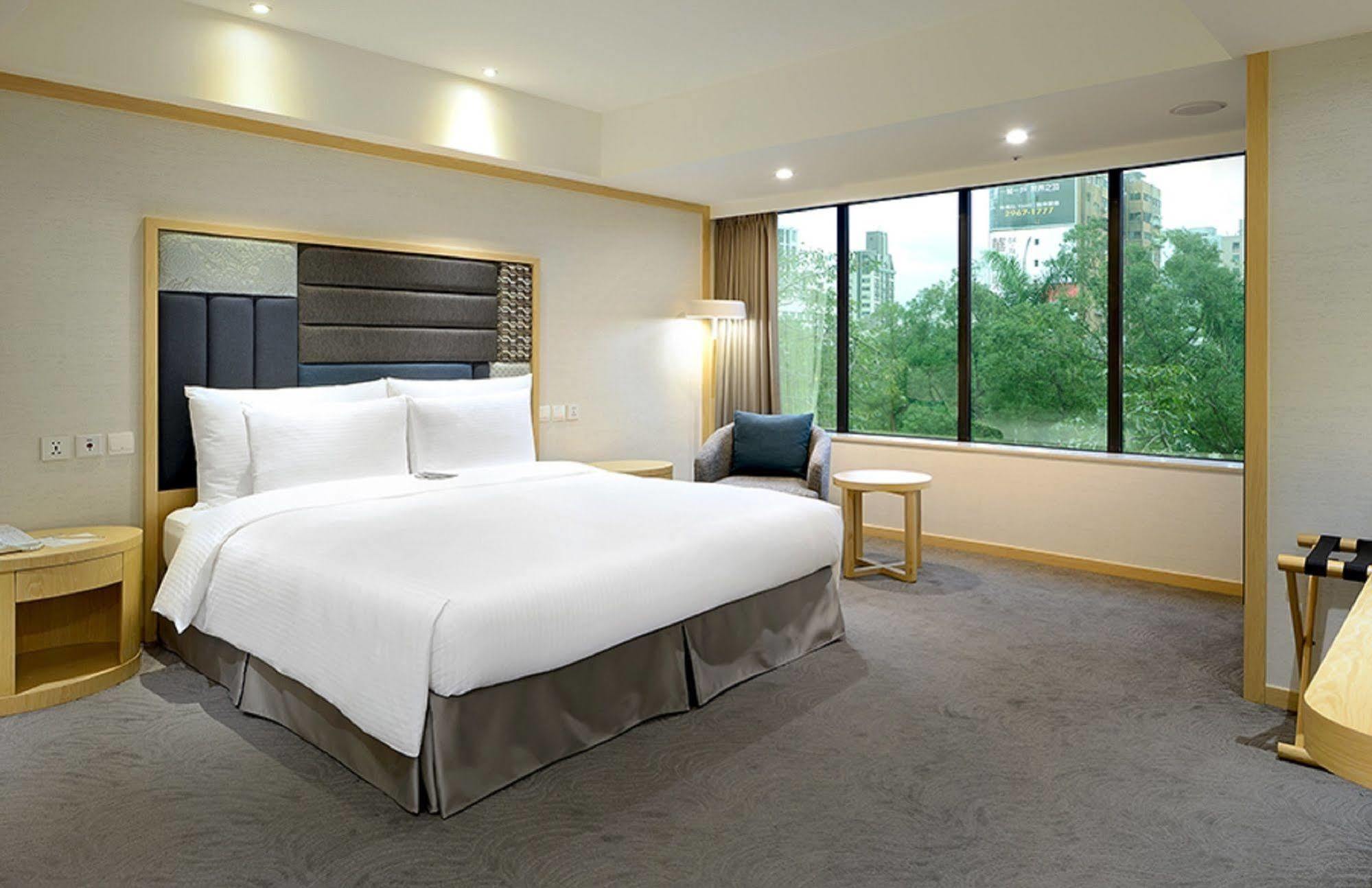 Sonnien Hotel Taipei Esterno foto
